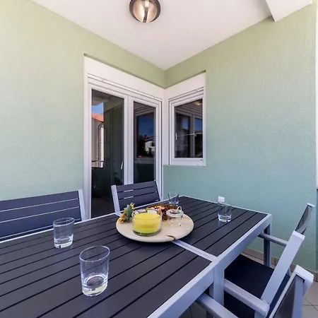 Apartment Vivis Medulin Exterior photo